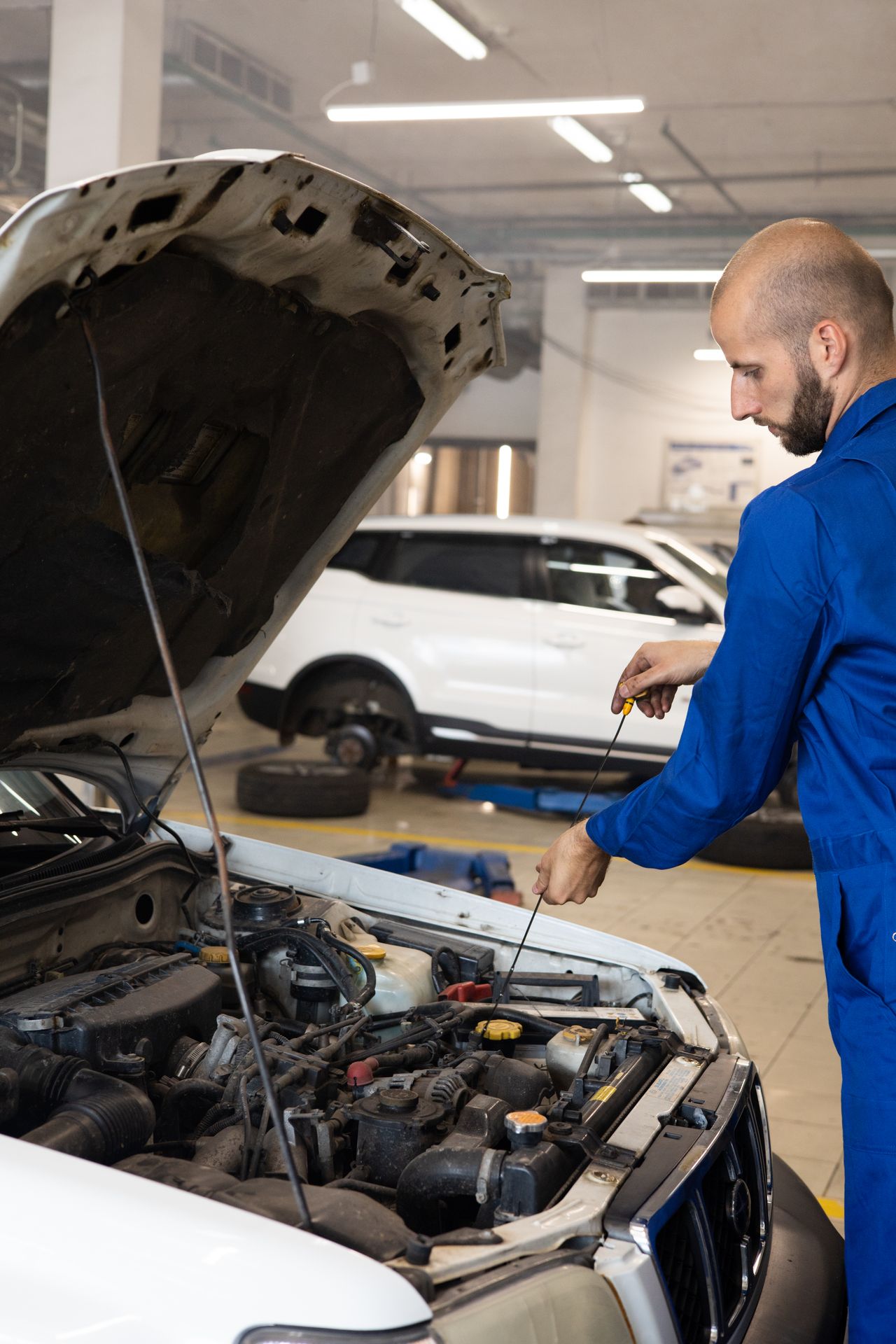 Olajcsere és motorolaj-szintellenőrzés a budapesti 1autoszerviz műhelyében